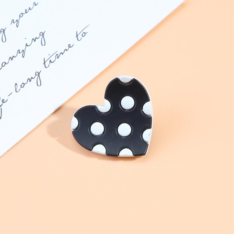 10Pcs Metal Love Buttons Niche Clothes Beautiful Exquisite Buttons Accessories Women'S Coat Sweater Cardigan Small Buttons