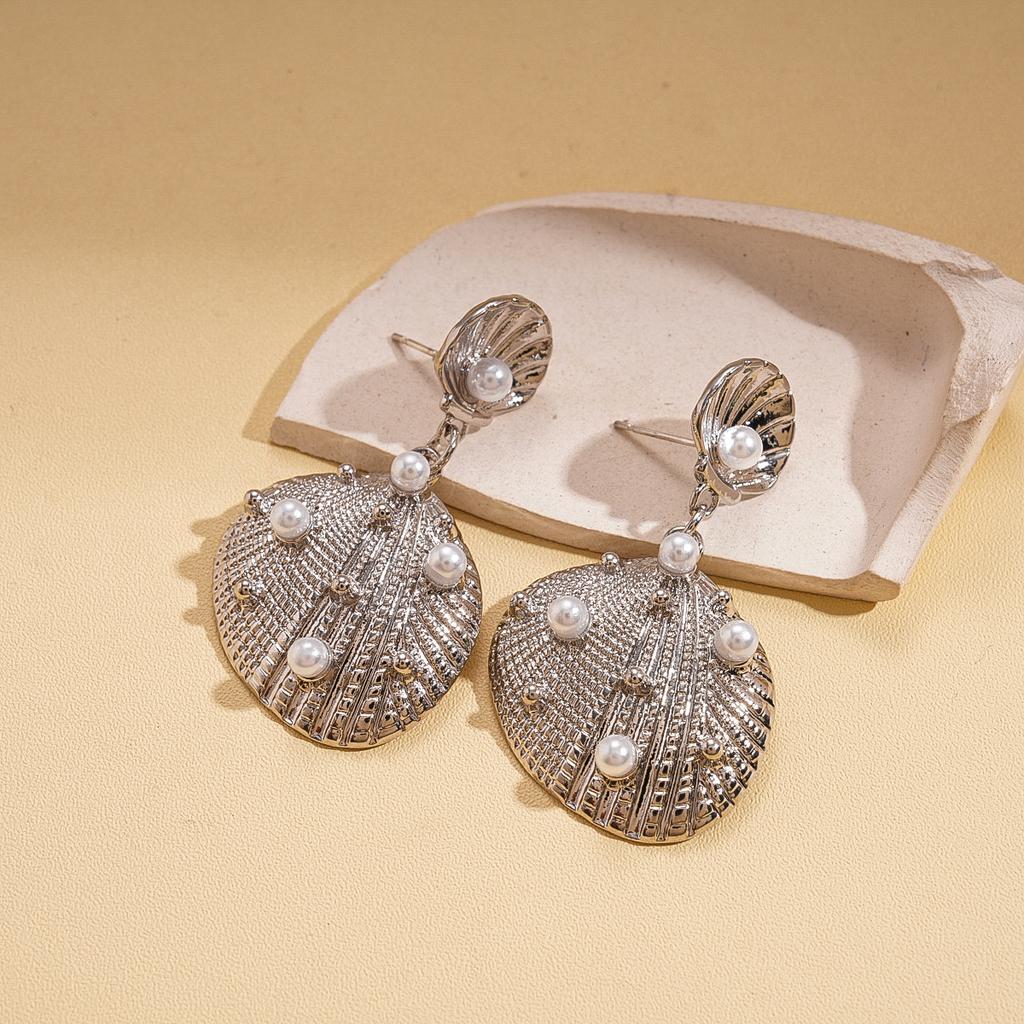 Metal imitation pearl shell silver needle earrings seaside vacation style fashion earrings feeling earrings