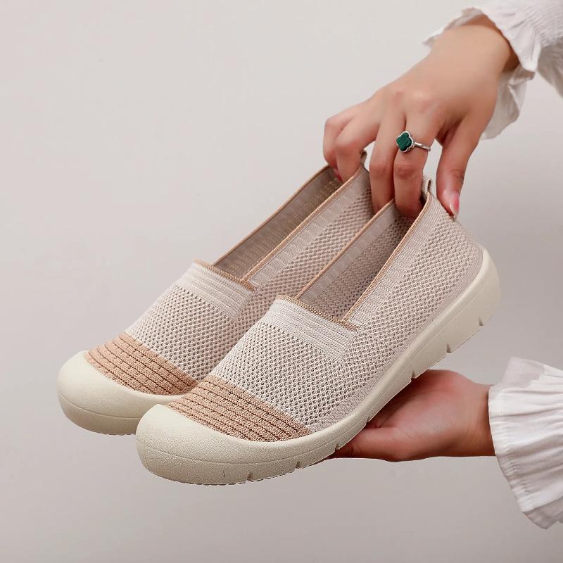 2025 Summer New Women's Old Beijing Cloth Shoes Casual Fly-woven Mesh Comfortable Non-slip Soft Sole Casual Mother Shoes