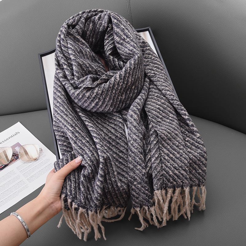 Elegant High-End Twill Scarf: Faux Cashmere Tassel Shawl for Women - Autumn/Winter Fashion Trend