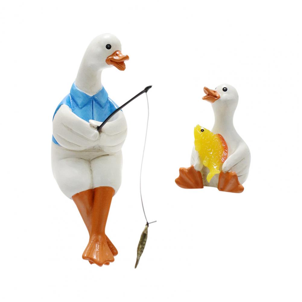 2Pcs Duck Statues Cute Waterproof UV Resistant Funny Cartoon Duck Garden Figurines Sun Resistant Resin Duck Sculpture Decoration
