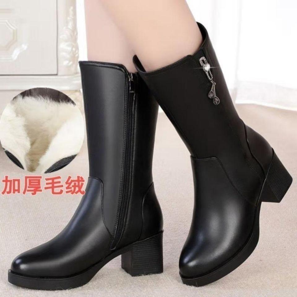 Женские меховые кожаные водонепроницаемые зимние легкие теплые сноубутсы на толстой подошве нескользящие износостойкие повседневные кроссовки мартины хлопковые ботинки 41 4690₽