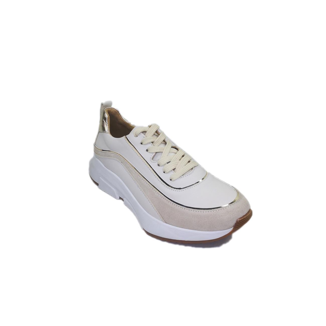 

Женские кожаные кроссовки Janest 113-2670