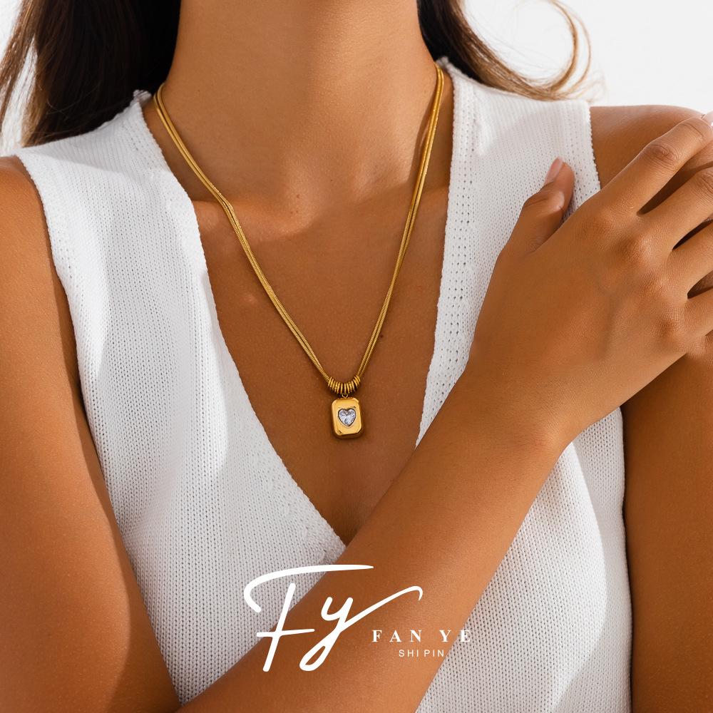 Rhinestone Peach Heart Snake Bone Chain Necklace: Women's Double-Layer Stainless Steel Jewelry with High-End Luxury Design