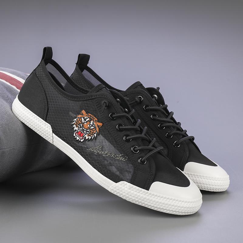 Výprodej Plátěné Pánské Boty Vyšívané Boty s Tygrem Pánské Ležérní Mokasíny Klasické Černé Bílé Nazouvací Obuv Pánské Značkové Tenisky