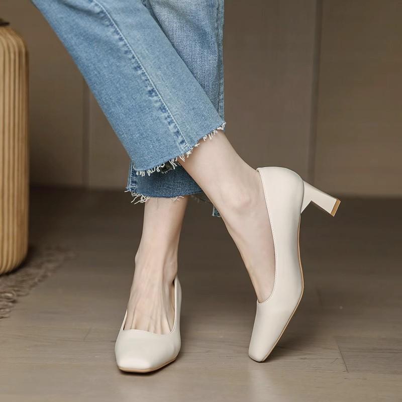 Coarse Heel Single Shoes Women's Spring and Autumn 2025 New French Square Head Versatile Work Leather Shoes Retro Versatile High Heels