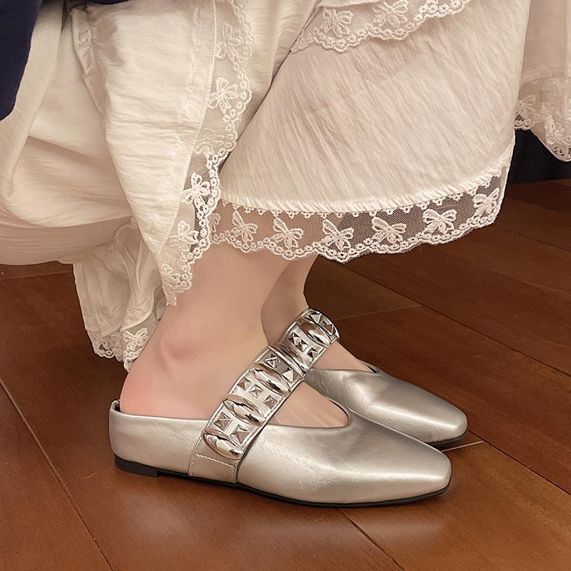 Niche metal one-word bag head slippers women's summer new fashion one-pedal slippers satin flat-bottomed cool single shoes