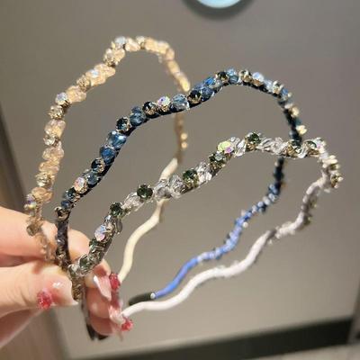 Haarspange Blume aus schwarzer Legierung im koreanischen Stil: Exquisites Kristall-Stirnband für Frauen