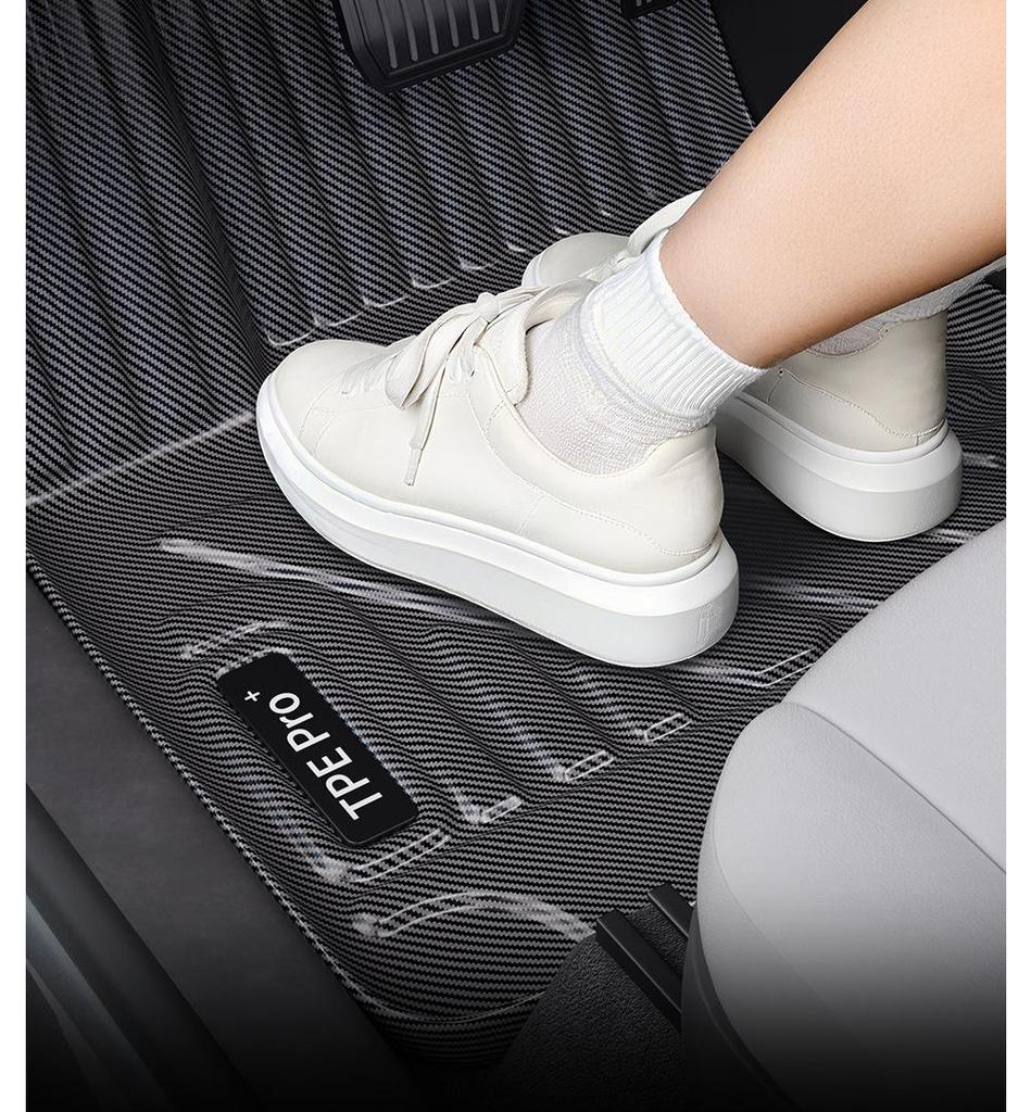 Honda ZR-V Carbon Fiber Style TPE Floor Mats - Car Protection & Decorative Carpet