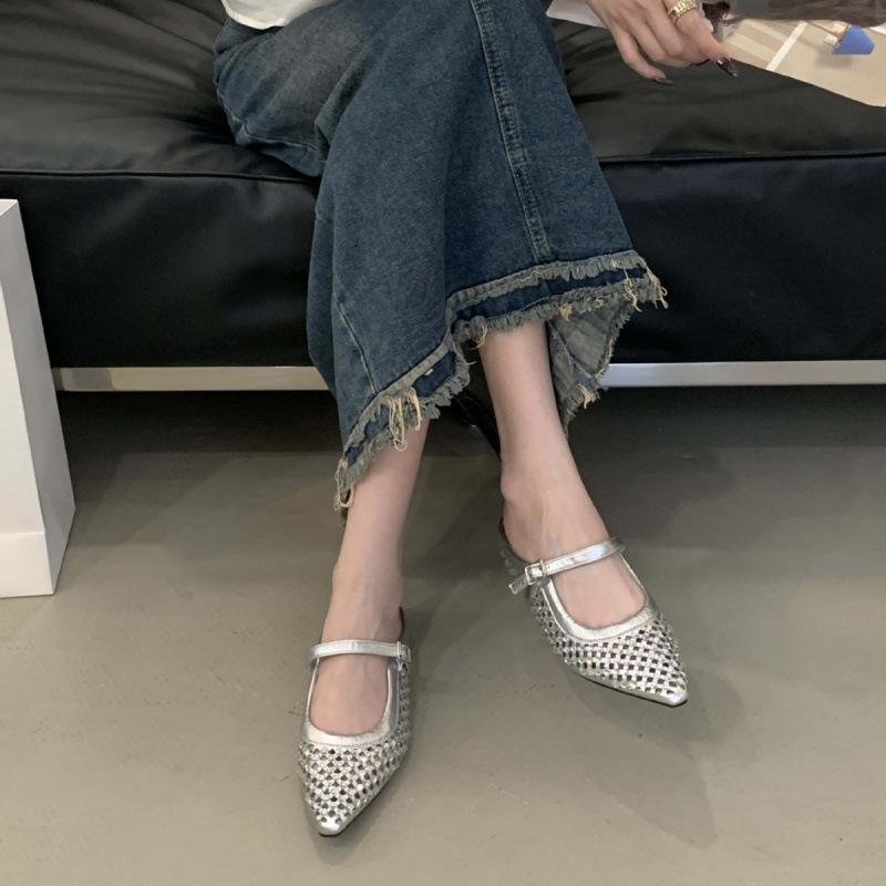 2025 summer new fashion sparkling rhinestone hollow pointed head soft bottom bag head inner height-increasing slippers