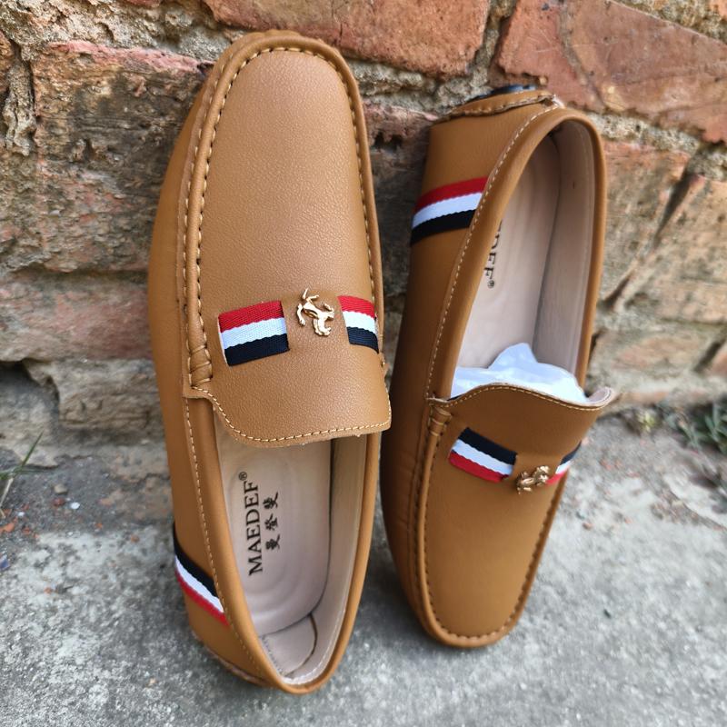 Loafers Men New Design PU Leather Loafers for Man Casual Slip on Moccasins Men Comfy Brown Moccasin Driving Loafers for Men