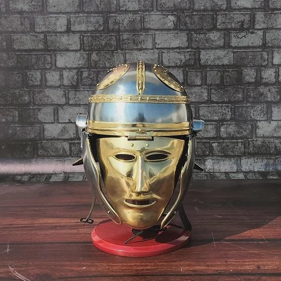 

Римский спартанский рыцарский шлем Средневековый стальной доспех шлем Носимый костюм для LARP SCA Косплей боевой шлем Доспех ручной работы