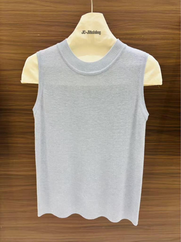 2026 Summer Women's Knit Sleeveless Vest: Round Neck Slim Fit Layered Base Shirt