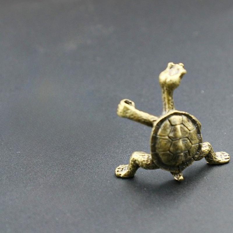 Ein Kampfschildkröten-Räucherstäbchenhalter - eine mittelalterliche Duellszene, stabiles Metall-Räucherschälchen, geeignet für Zuhause, Büro, Meditation