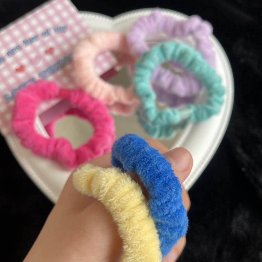 Cozy Colorful Scrunchies: Soft Autumn & Winter Candy Hair Ties, Perfect for Students