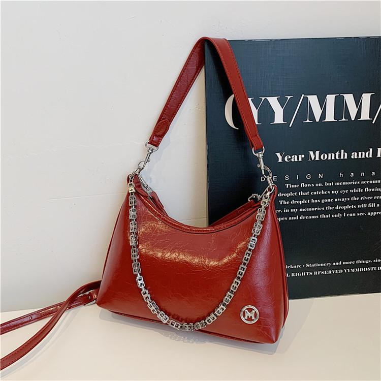 New bag simple shoulder armpit bag chain messenger bag women's commuter large-capacity tote bag