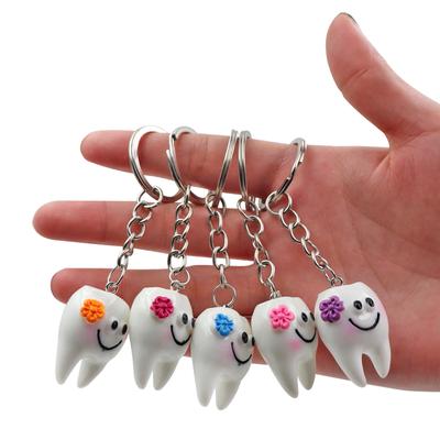 Mode 5 pièces dents dentaires forme modèle Simulation dent porte-clés dessin animé belle filles cadeau pendentif dents porte-clés