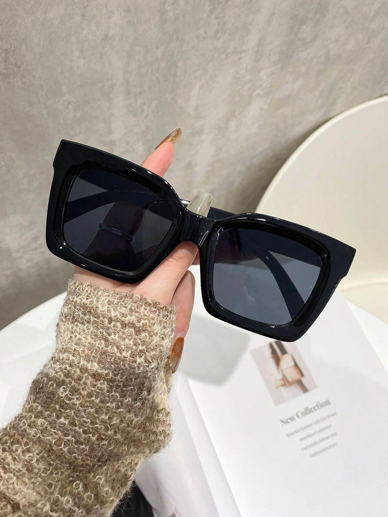 

1/2PCSRetro High-Quality Square Large Frame Fashion Glasses Unisex with Rivet Decorated Arms Suitable for Driving And Daily Wear чёрный