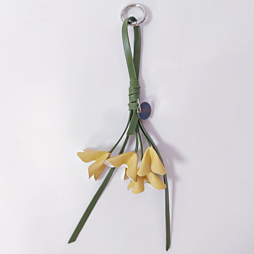 

Purple Pu Flower Keychain Hanger Bag Charm Cute Pu Leather Flower Pendant Car Keyring Style 1