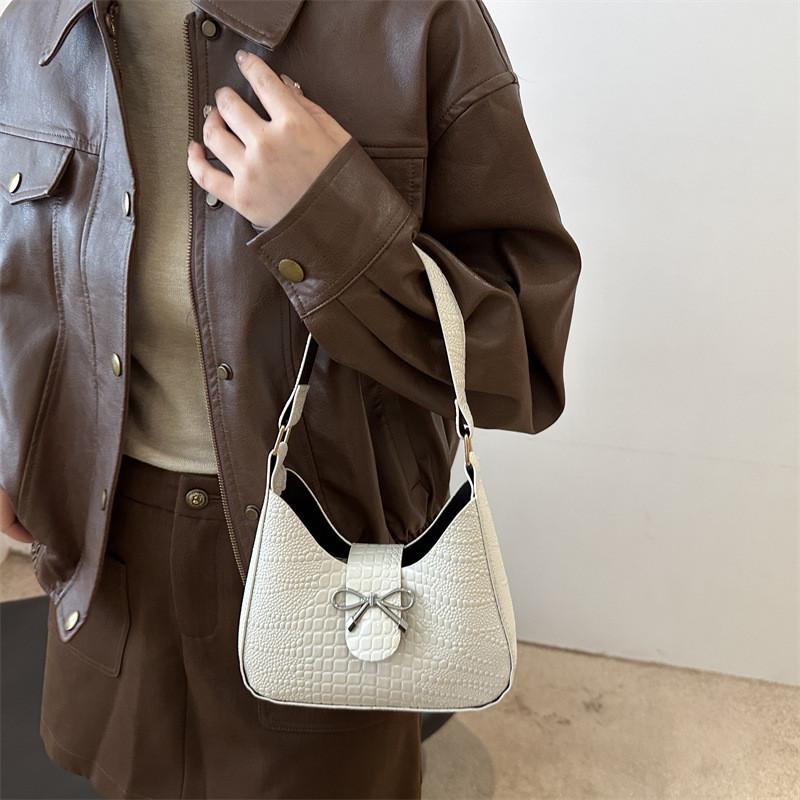 Trendy Street Style Solid Color Pu Crossbody Bag For Women In Black Pink Cream Green