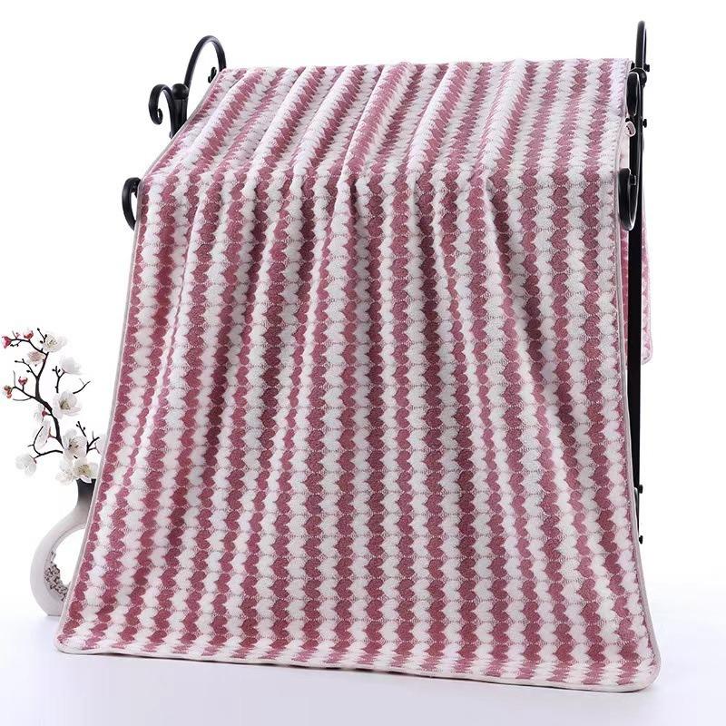 Coral Fleece Heart-shaped Towel, Bath Towel, Household Absorbent Soft Shower Towel