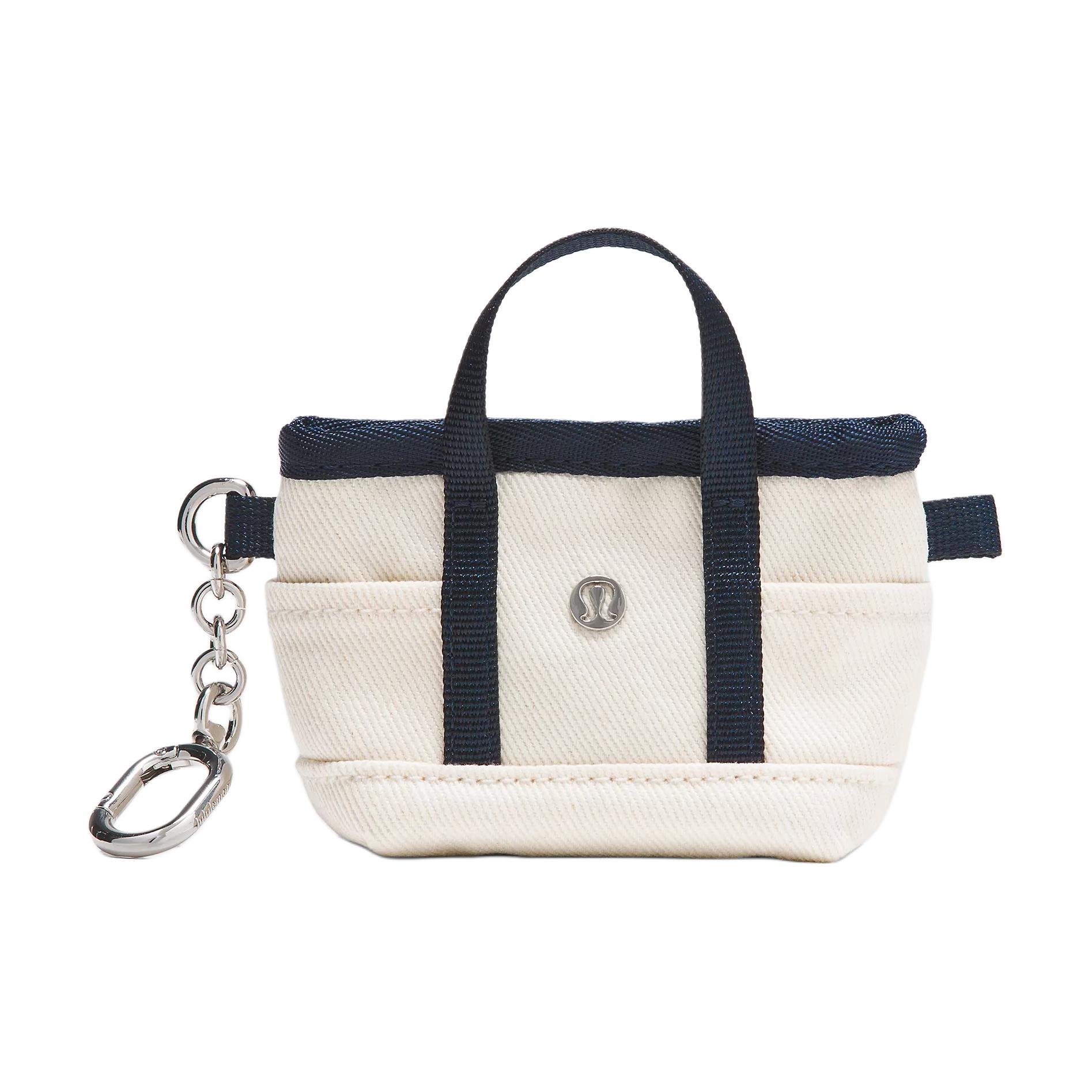 

Lululemon Daily Multi-Pocket Casual Wallet Unisex Wallet Natural Navy-Blue LU9CFIS-064485 Natural & Pure Marine Blue