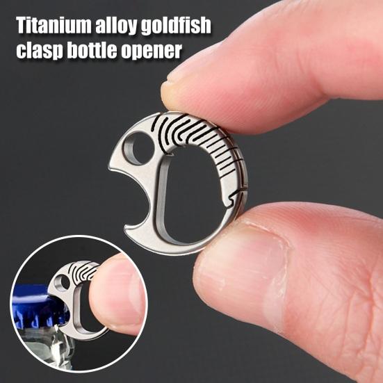 Flasköppnare Guld fiskform Titanlegering Lättviktig Bärbar Nyckelring Utomhusresor Öl Läsk Kapsyler Flasköppnare