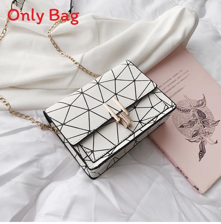 

Street Style Mini Pu Shoulder Bag For Women With Chain Strap And Lock Closure белый