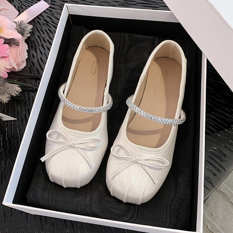 French flats silver single shoes women's 2025 new summer skirt ballet Mary Jane small leather shoes evening shoes