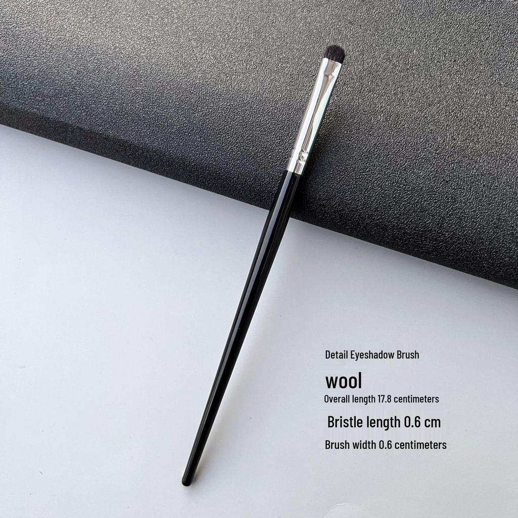 Eyeshadow & Eyeliner Brush Set: Blending & Smudge Brushes