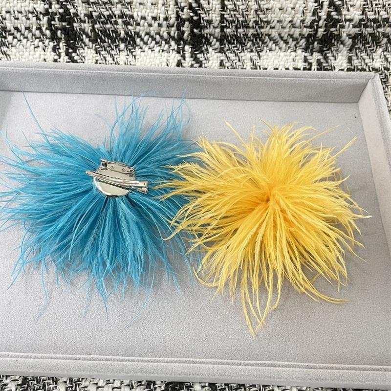 Feather Brooch Scarf Clip Brooches Lapel Pins Dress Accessories Ostrich Feather Material Corsage Pin Feather Lapel Pins