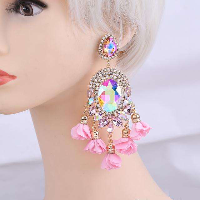 Aretes De Mujer Modernos Módní náušnice kapkové náušnice pro ženy Květinový střapec Náušnice Svatební Brincos šperky Dívka Dárky
