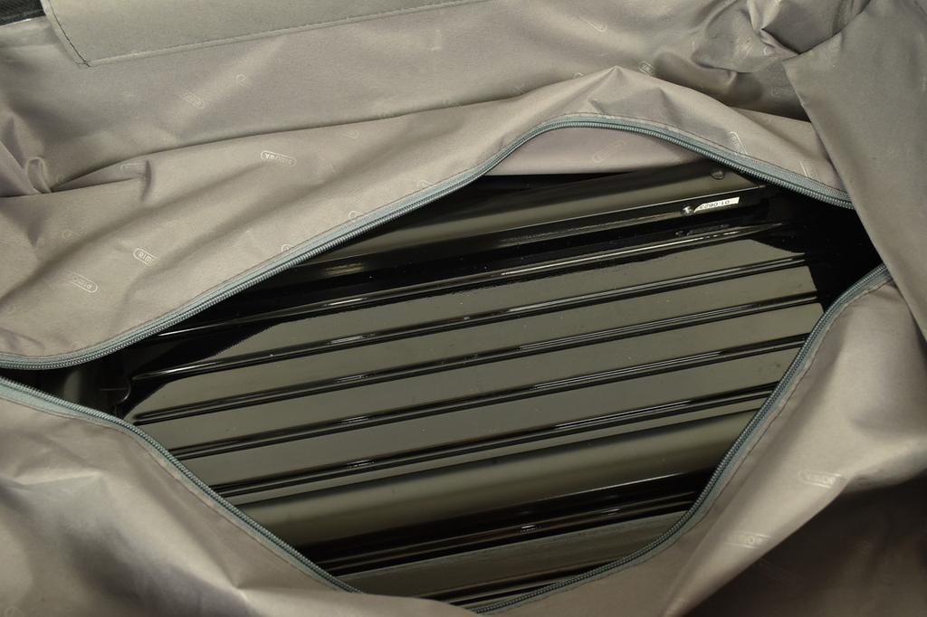 Rimowa Salsa Suitcase Carry-On Gloss Black Polycarbonate 33L from Germany