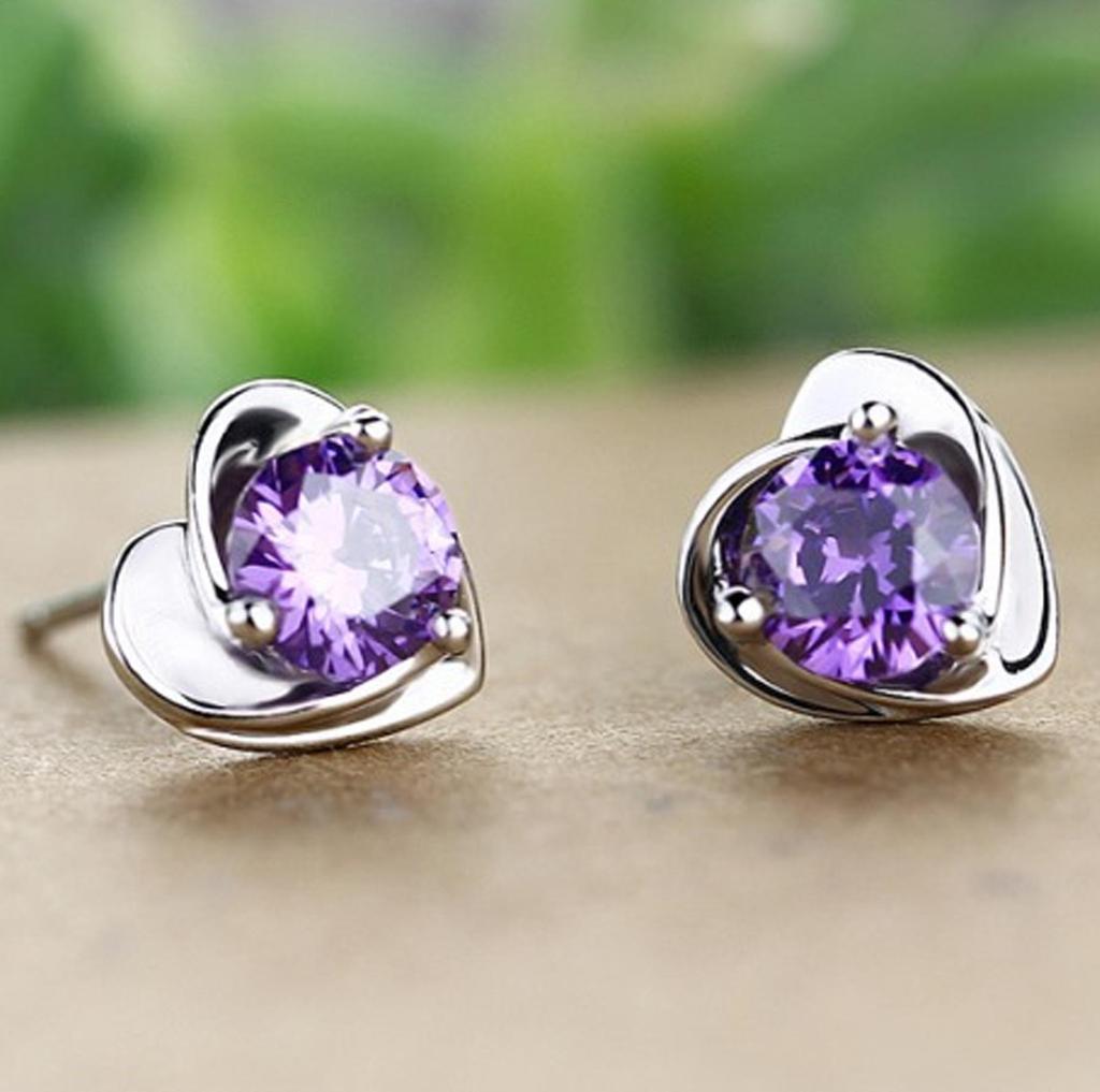 Charming Heart-Shaped Earrings for Women: Cute and Elegant