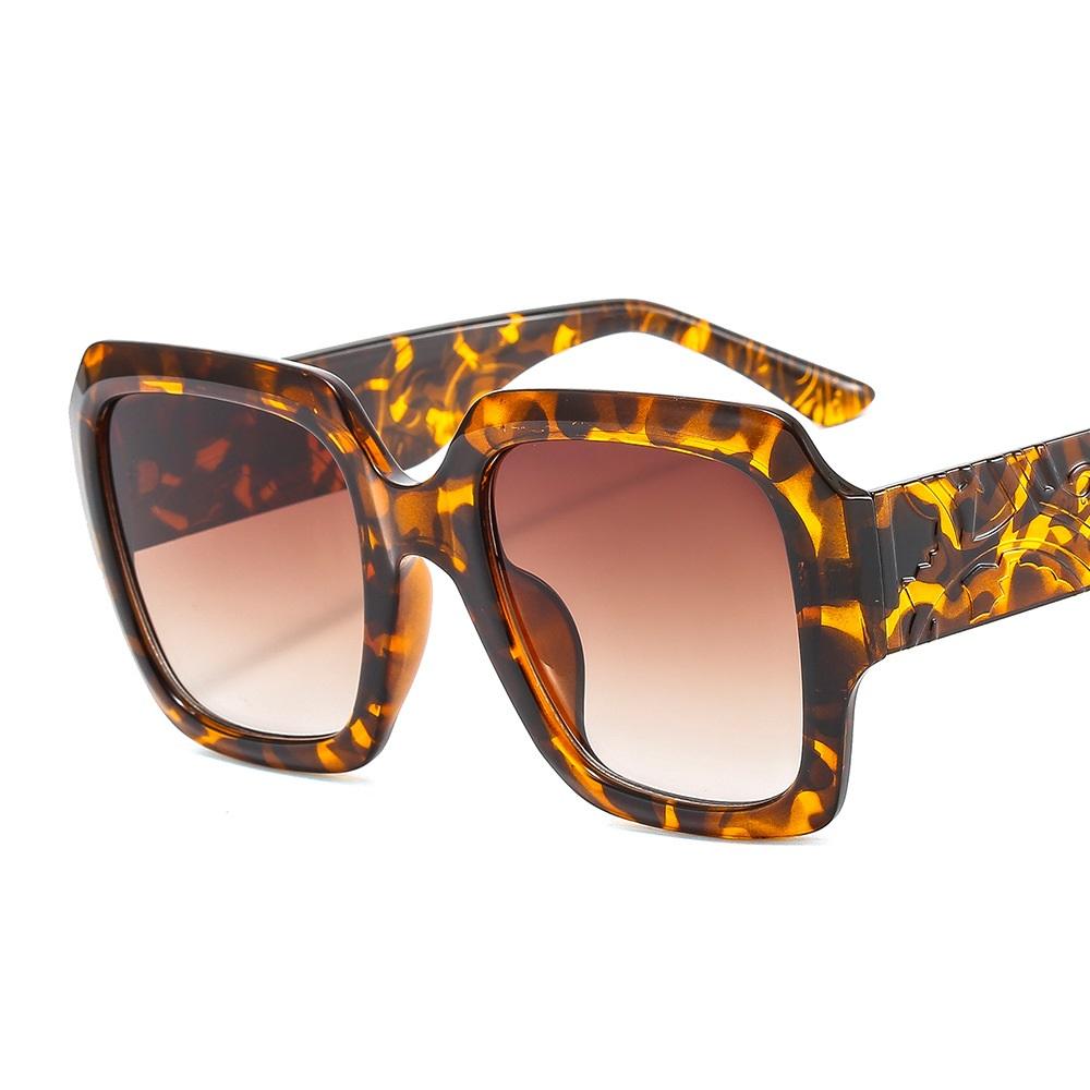 New Square Carve Patterns Sunglasses Women Vintage Designer Female Sun Glasses Men Shades Luxury Brand UV400
