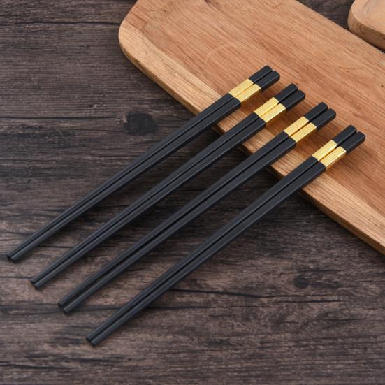 10 Pairs Plastic Chopsticks Black Gold Non-Slip Grip Micro-Tip Design Chopsticks Ergonomic Cylindrical Sushi Sticks for Chinese Japanese Food Elegant