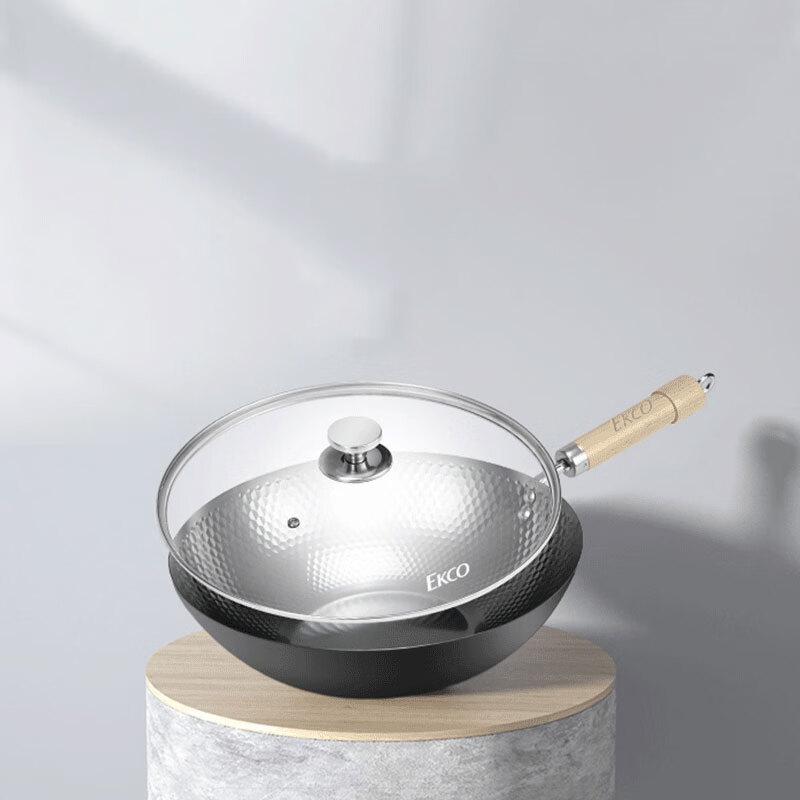 EKCO Cast Iron Wok
