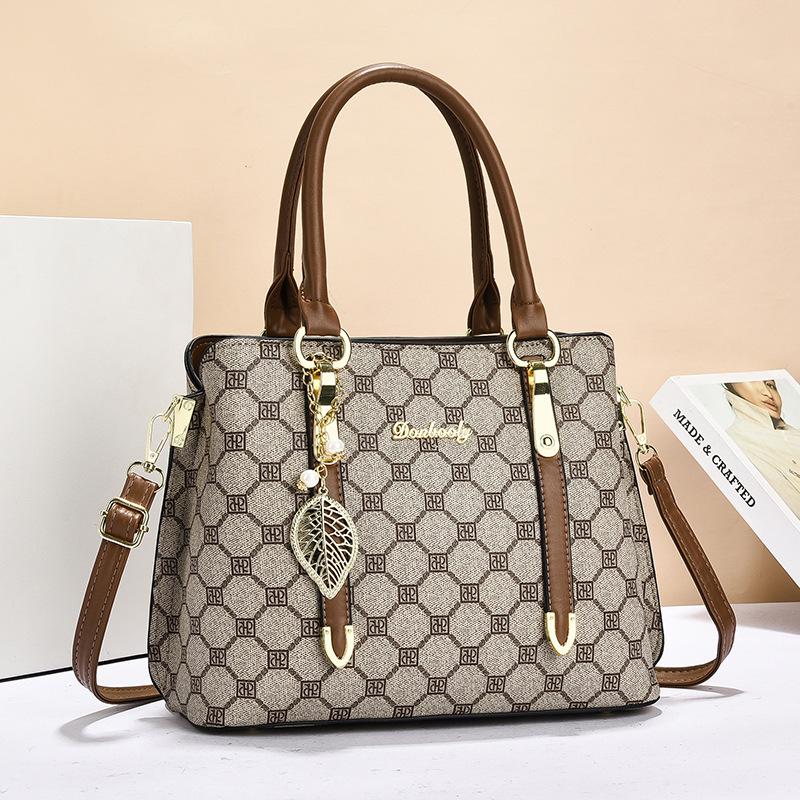 

Bag Large Capacity Female Mom Bag 2025 New Versatile Shoulder Handbag Bag Women s Bag Trend