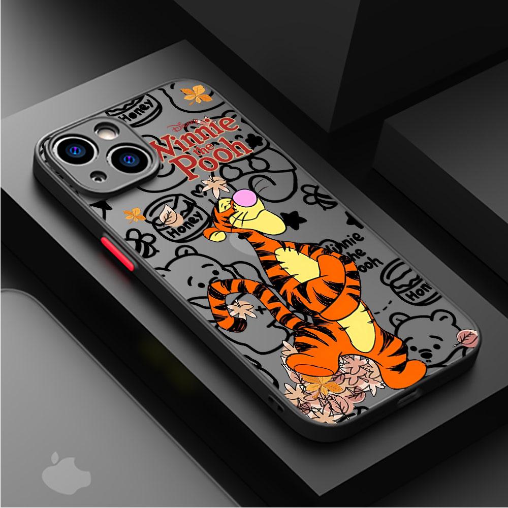 Winnie The Pooh Phone Case for Apple iPhone 15 16 Pro XS Max 13 14 Plus XR SE 7 8 12 11 Pro plus Matte