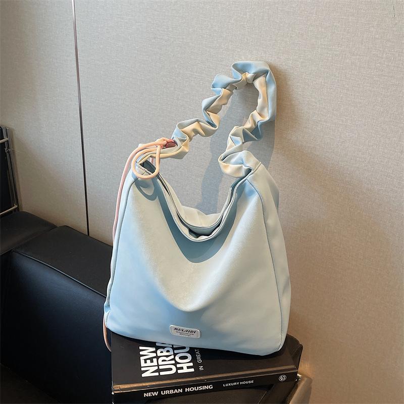 Large-capacity Commuter Bag Women's Versatile New Casual Simple Shoulder Messenger Bag Tote Bag