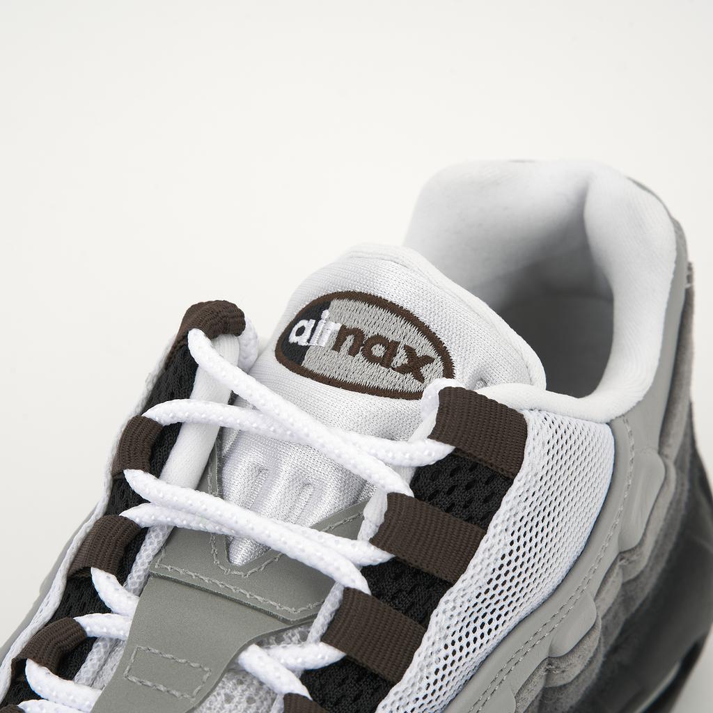 Nike Zapatillas Unisex SB x Air Max 95 OG Cacao Wow Marrón Negro Cacao-Wow-Antracita-Gris Claro Grafito Claro Carbón Claro Gris Perla HF7545-002