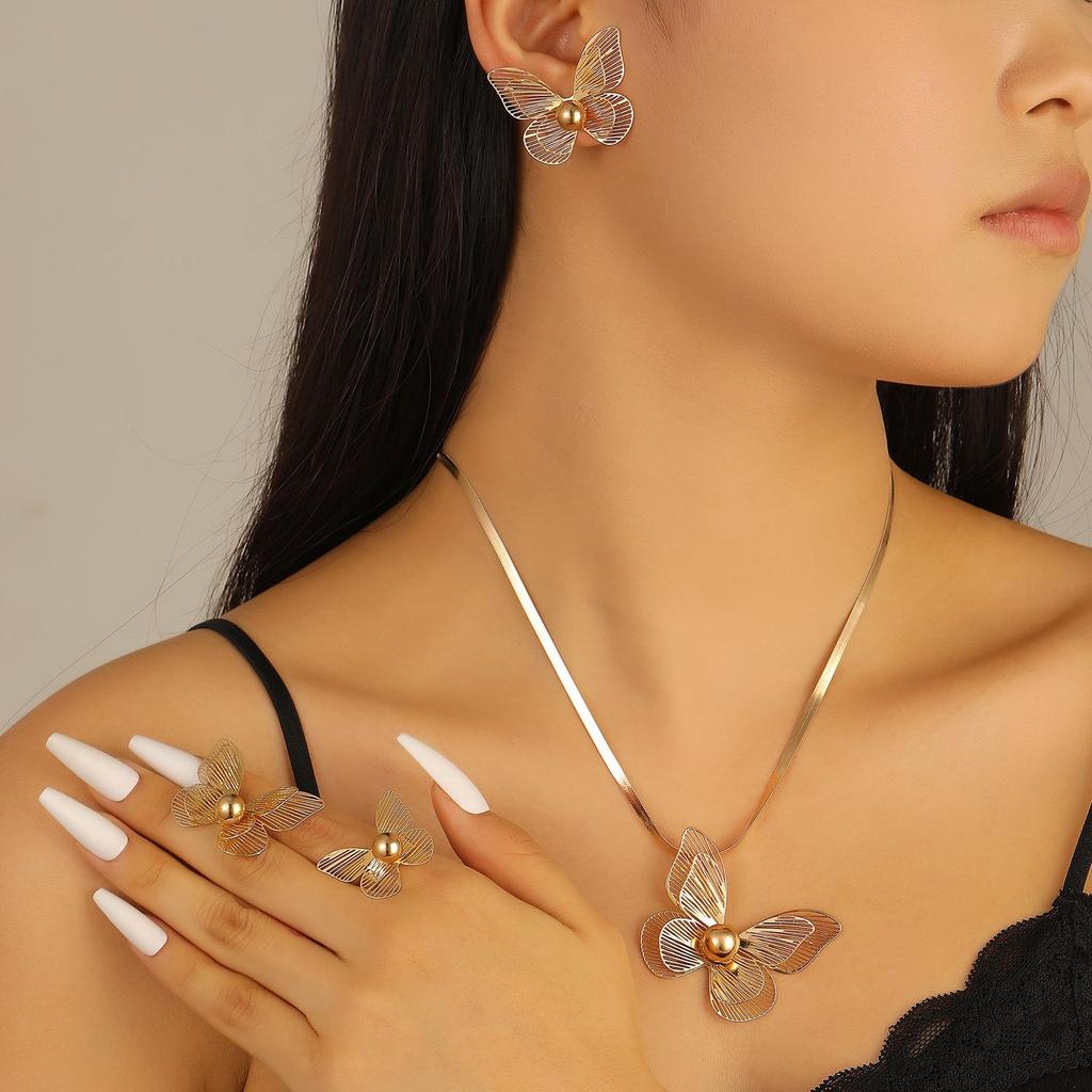 Vynikající 3D duté náušnice s květinami a náhrdelník - Elegantní evropský a americký design šperků pro ženy