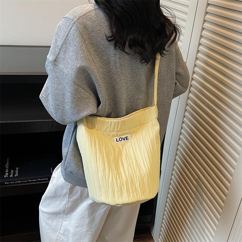 Korean large-capacity tote bag 2025 autumn and winter cloth bag bag women's fashion shoulder bag casual solid color crossbody bag