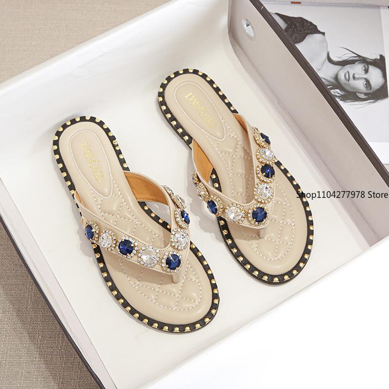 Fashion Shoes Woman Spring Summer 2025 Thong Flat Flip Flops Rhinestone Fashion Comfortable Opened Toe Luxury Sandals Women Designers