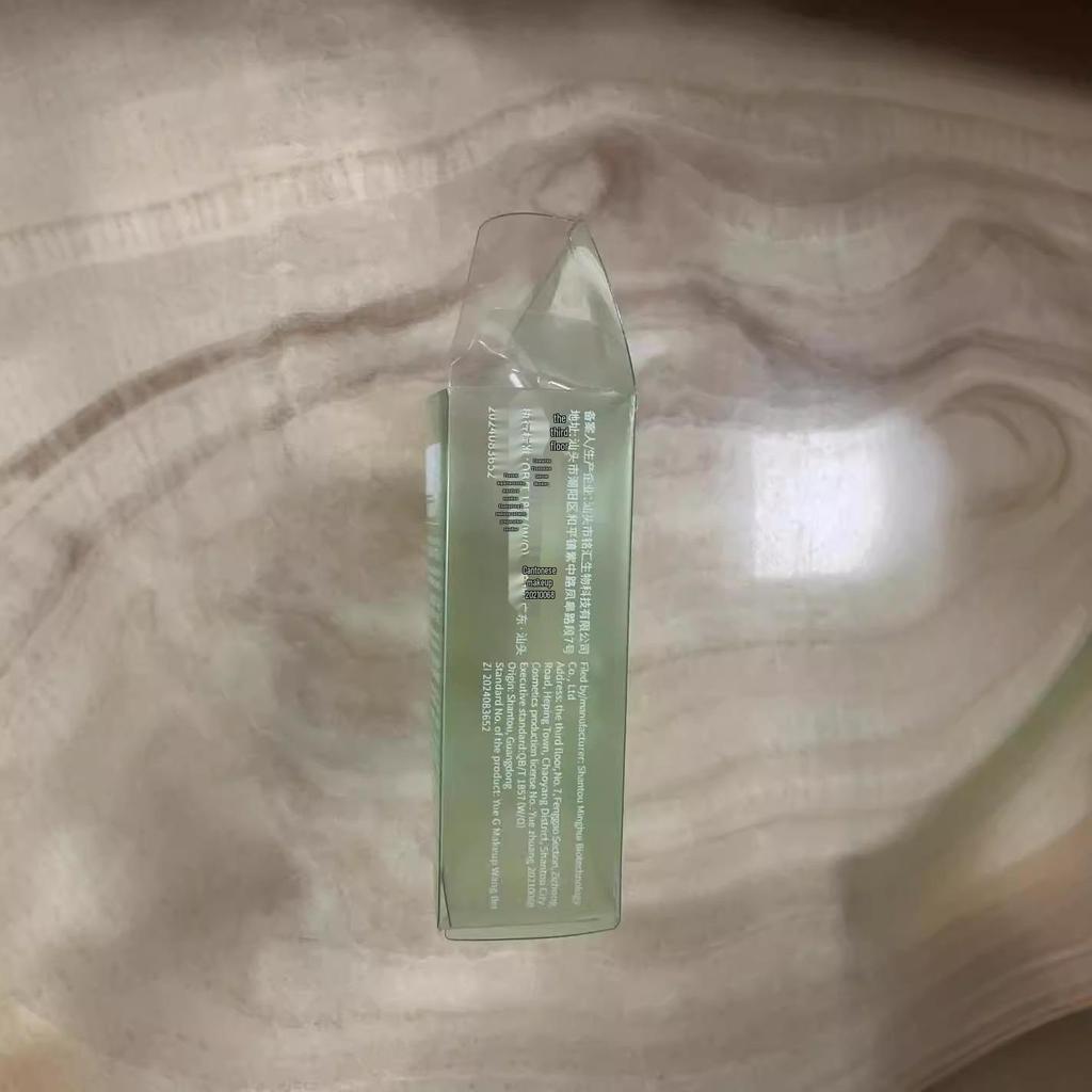 Douyin Live Style Rain Dew Hydrating Brightening Cushion Cream - Lightweight, Refreshing Oil Control for Natural, Sheer Coverage.