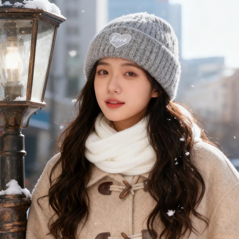 Autumn and Winter Warmth, Love Letter Embroidered Hat, Women's Big Head, Knitted Hat, Ear Protection, Cold Protection Beanie