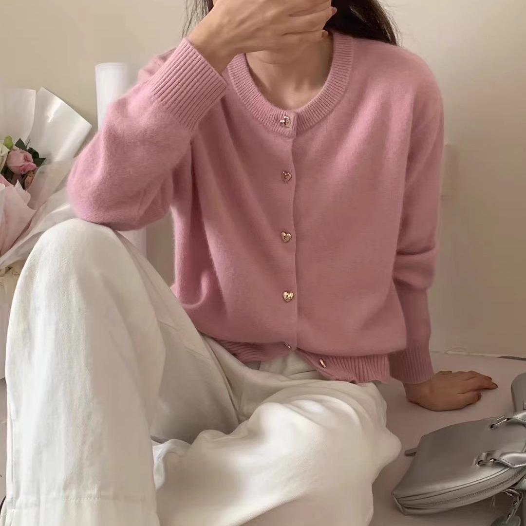 

Raspberry Pink Knitted Cardigan: Soft, Round Neck Sweater Coat for Spring & Autumn 2025 One Size рожевий