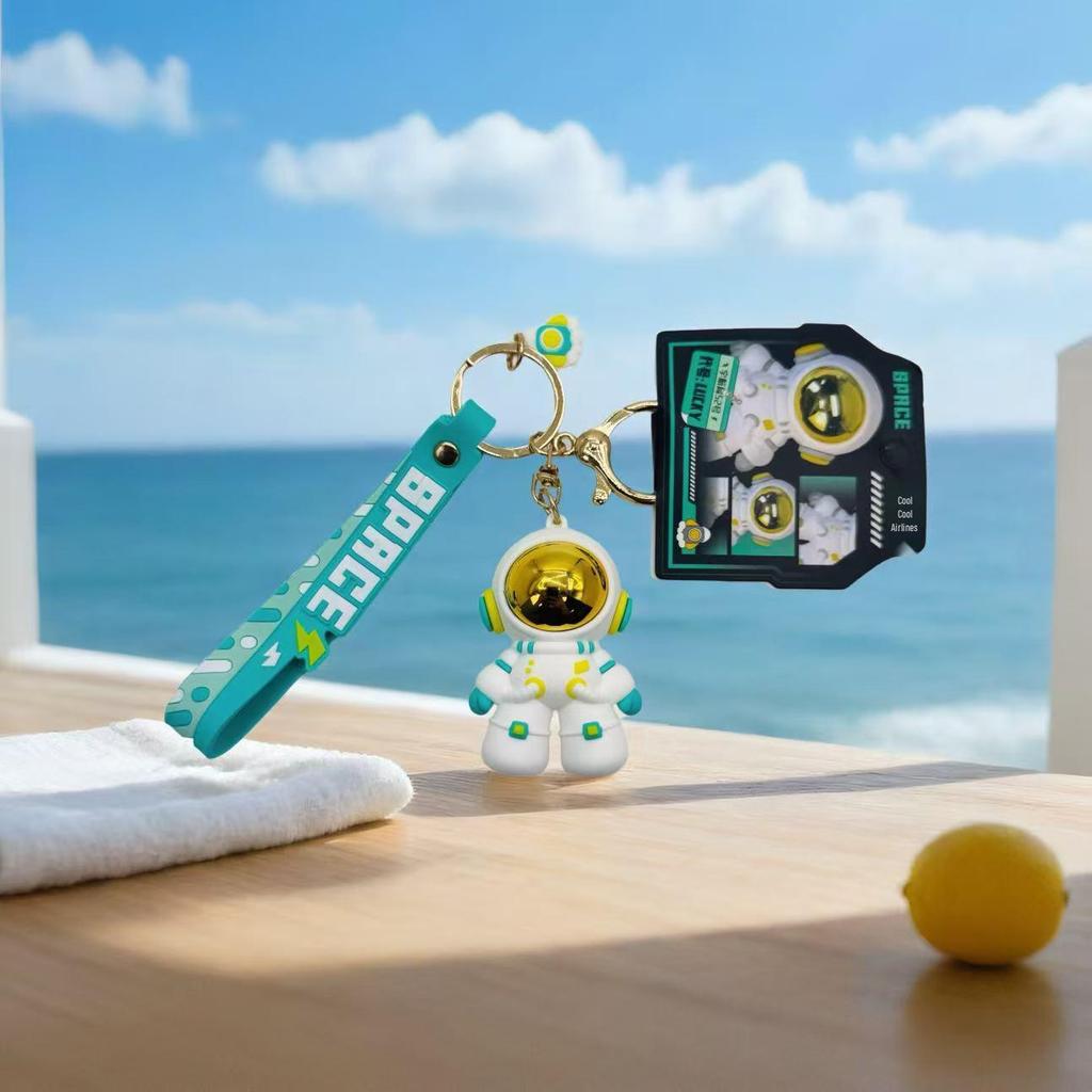 Genuine Astronaut Keychain: Adorable Spaceman Pendant for Couples, Car Keys, Backpacks, and Gifts