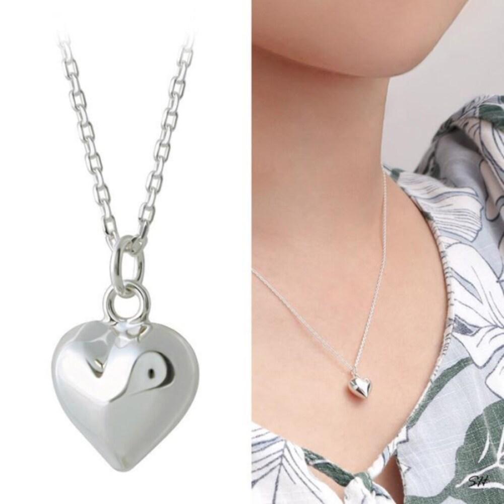 

92.5 Silver Volume Heart Pendant Chain Silver Necklace (18852958)