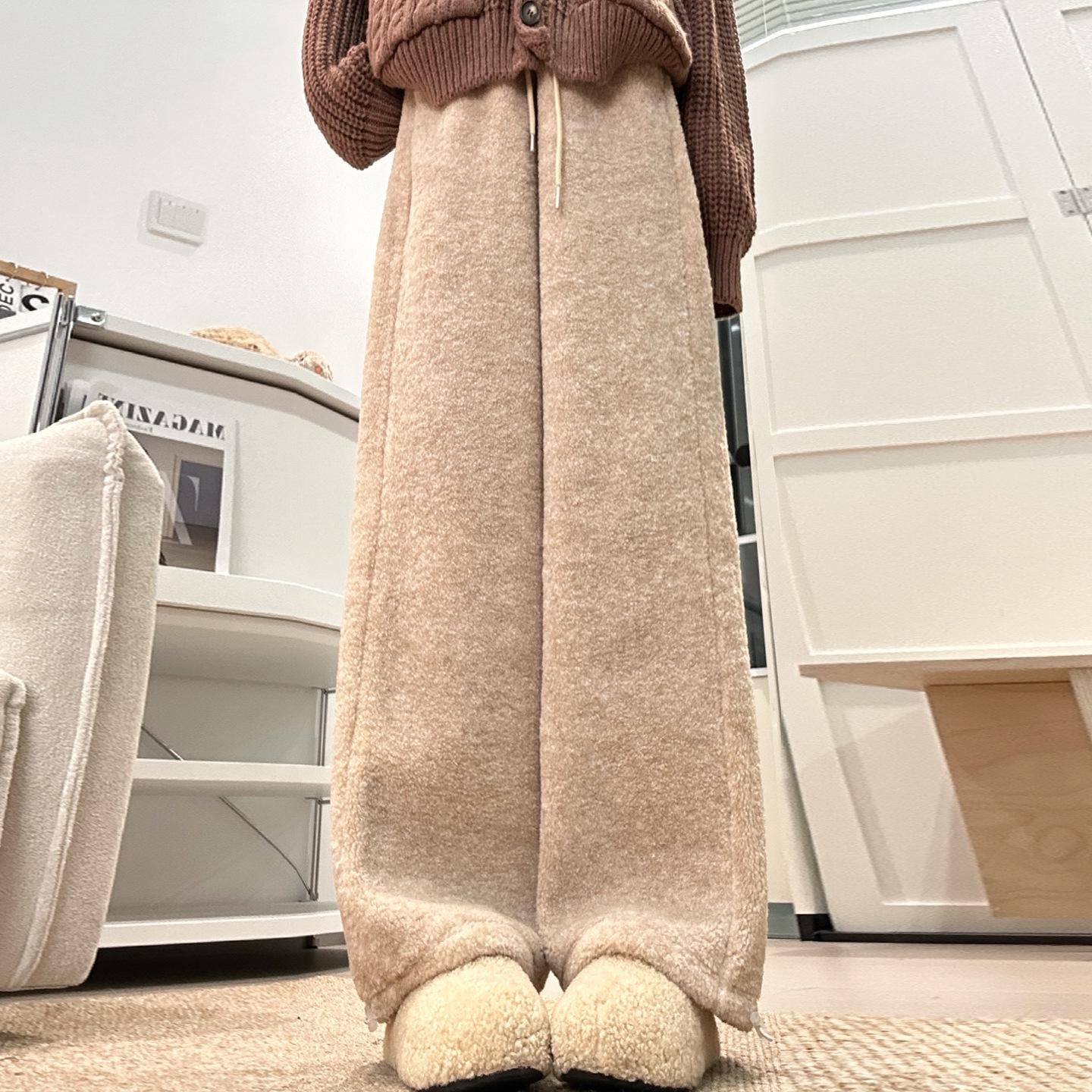 

Teddy Fleece Wide-Leg Women s Pants: High-Waisted, Loose, Straight-Leg Sweatpants for Autumn/Winter 2025. Large